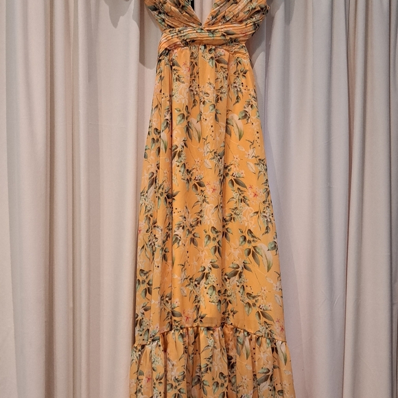 Floral Yellow Maxi Dress - Picture 3 of 4